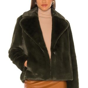 🌟NWT🌟 Soia & Kyo Emanuela Relaxed Fit Green Faux Fur Jacket size L